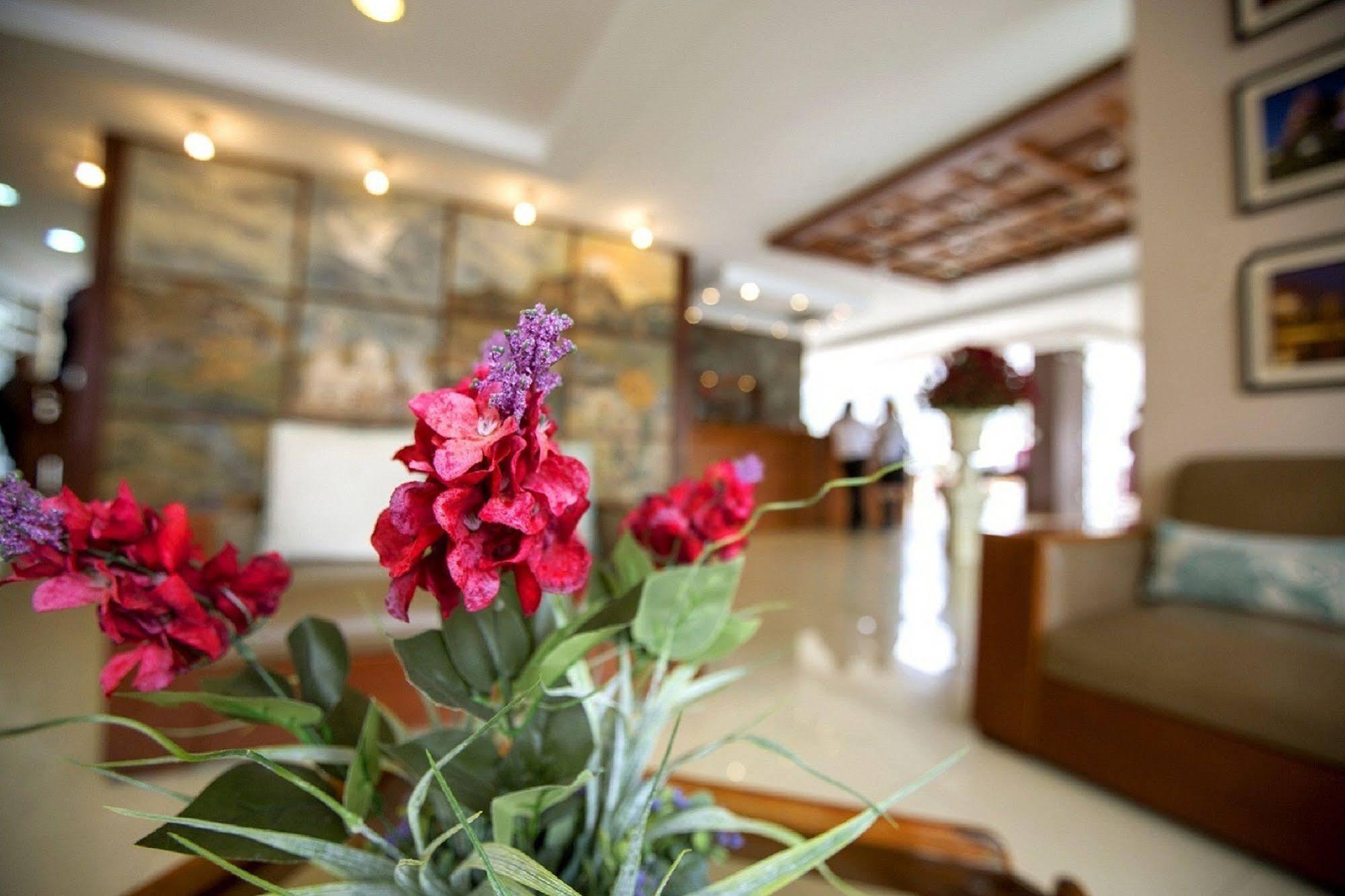 Hotel Амбато Экстерьер фото