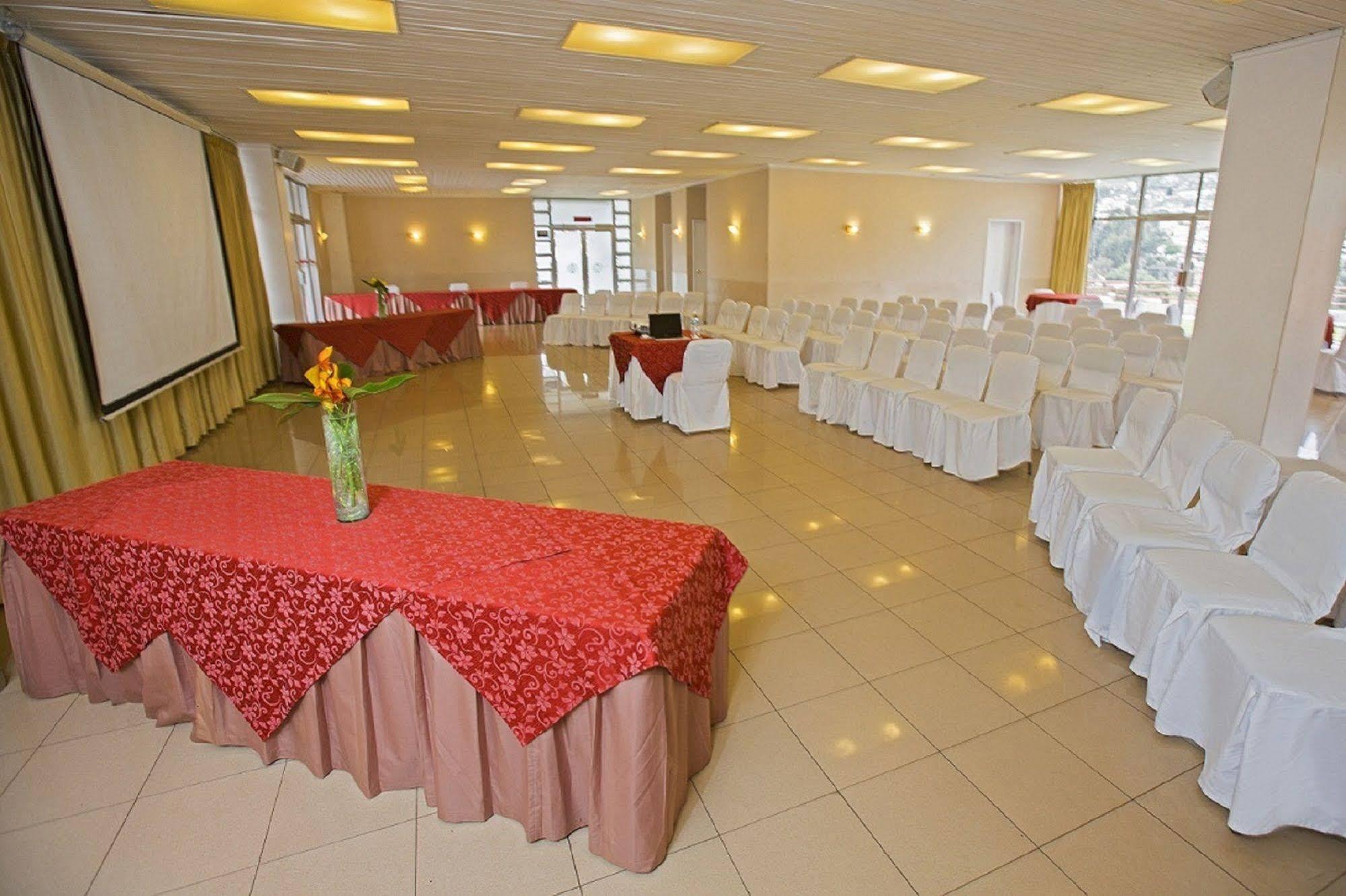 Hotel Амбато Экстерьер фото