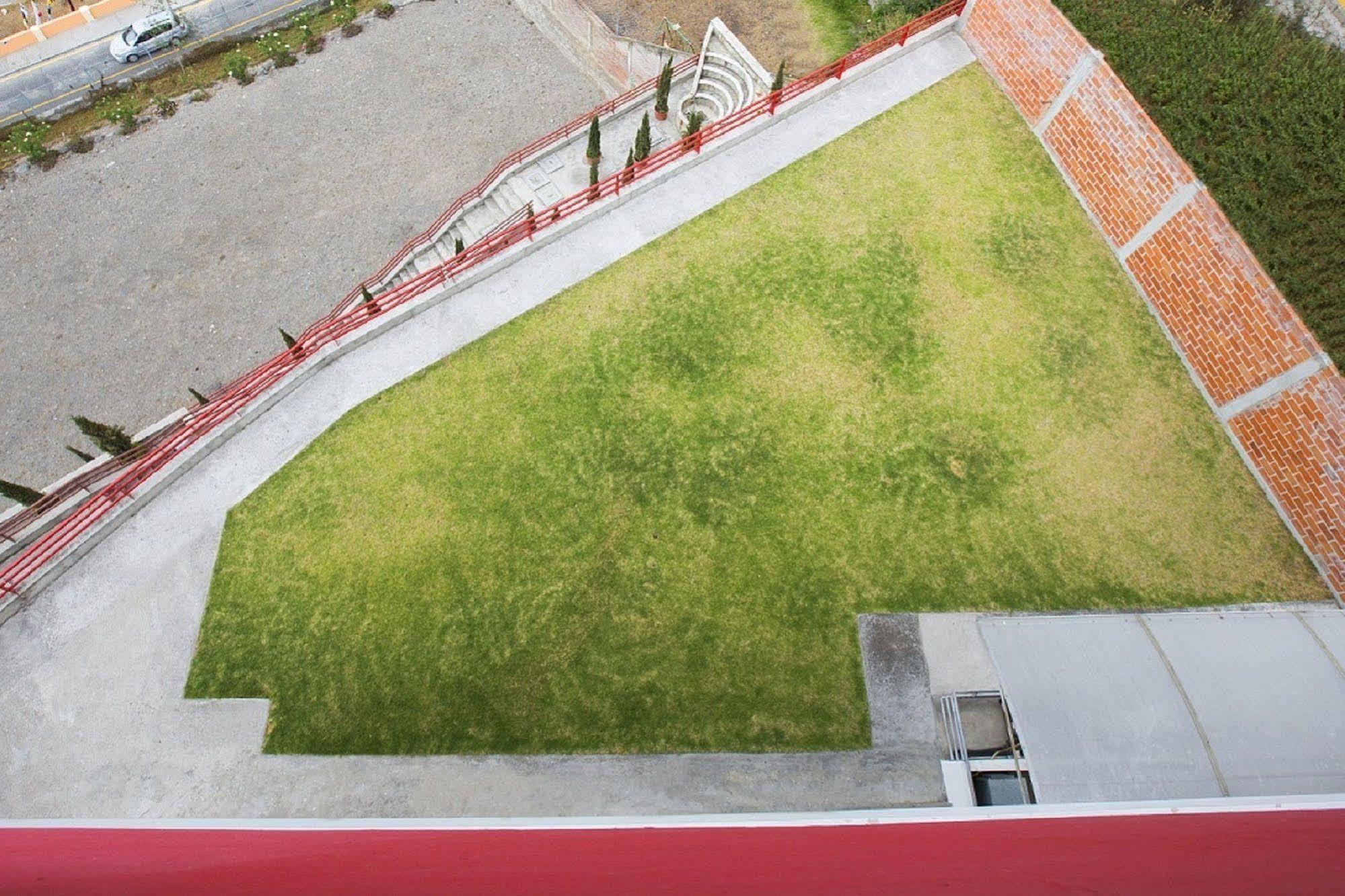 Hotel Амбато Экстерьер фото