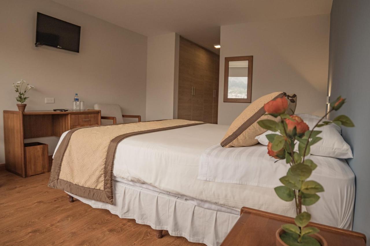 Hotel Амбато Экстерьер фото