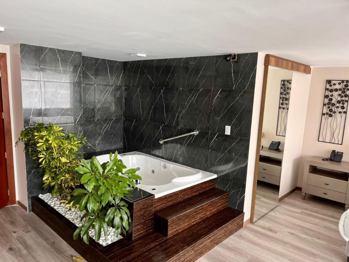 Hotel Амбато Экстерьер фото