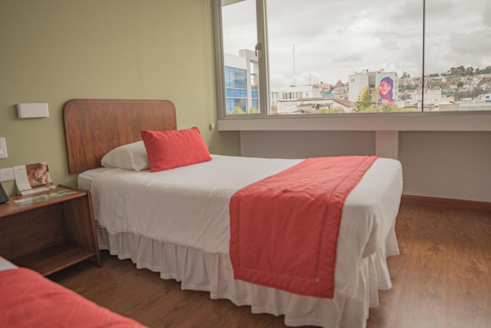 Hotel Амбато Экстерьер фото