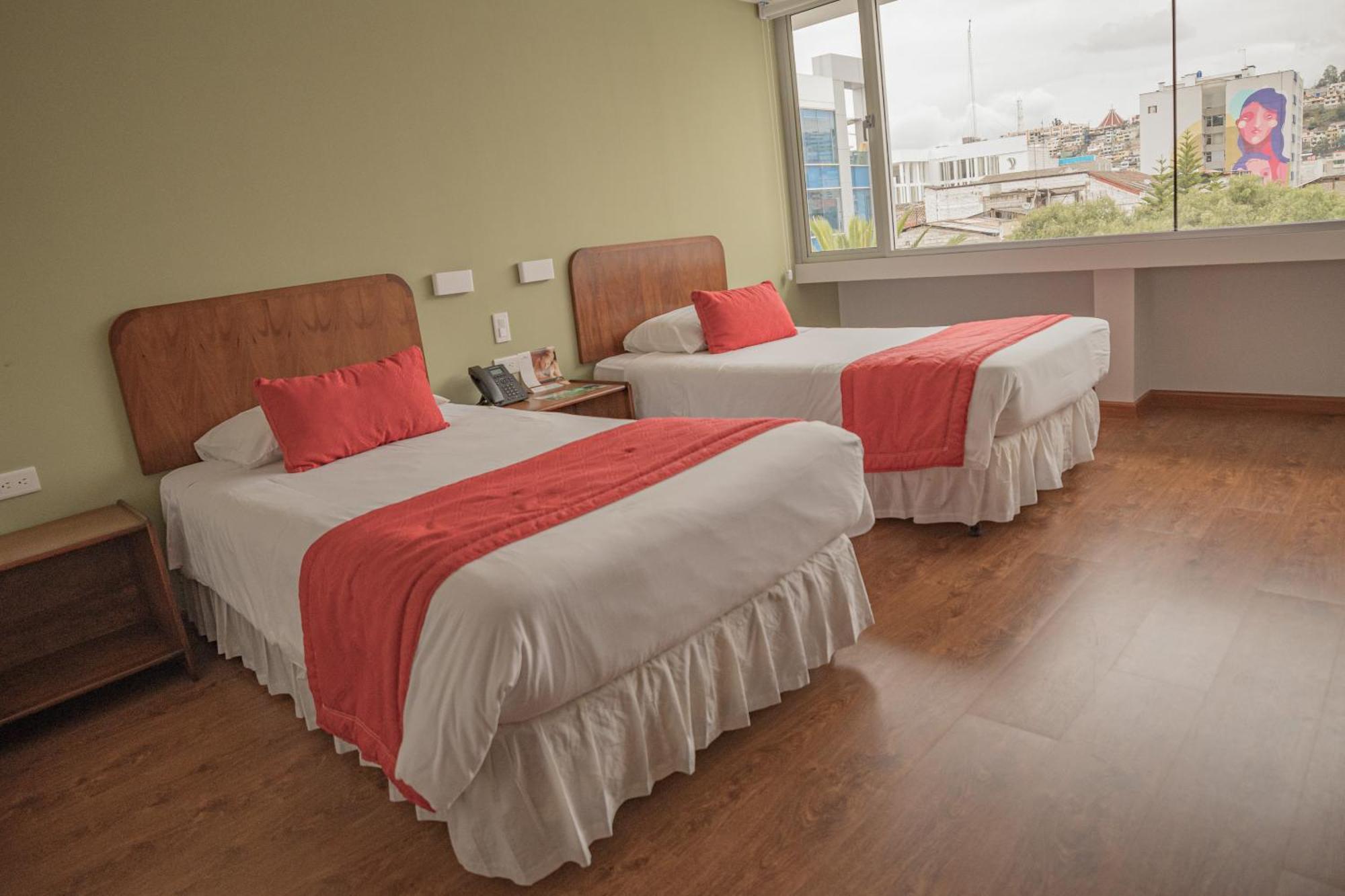 Hotel Амбато Экстерьер фото