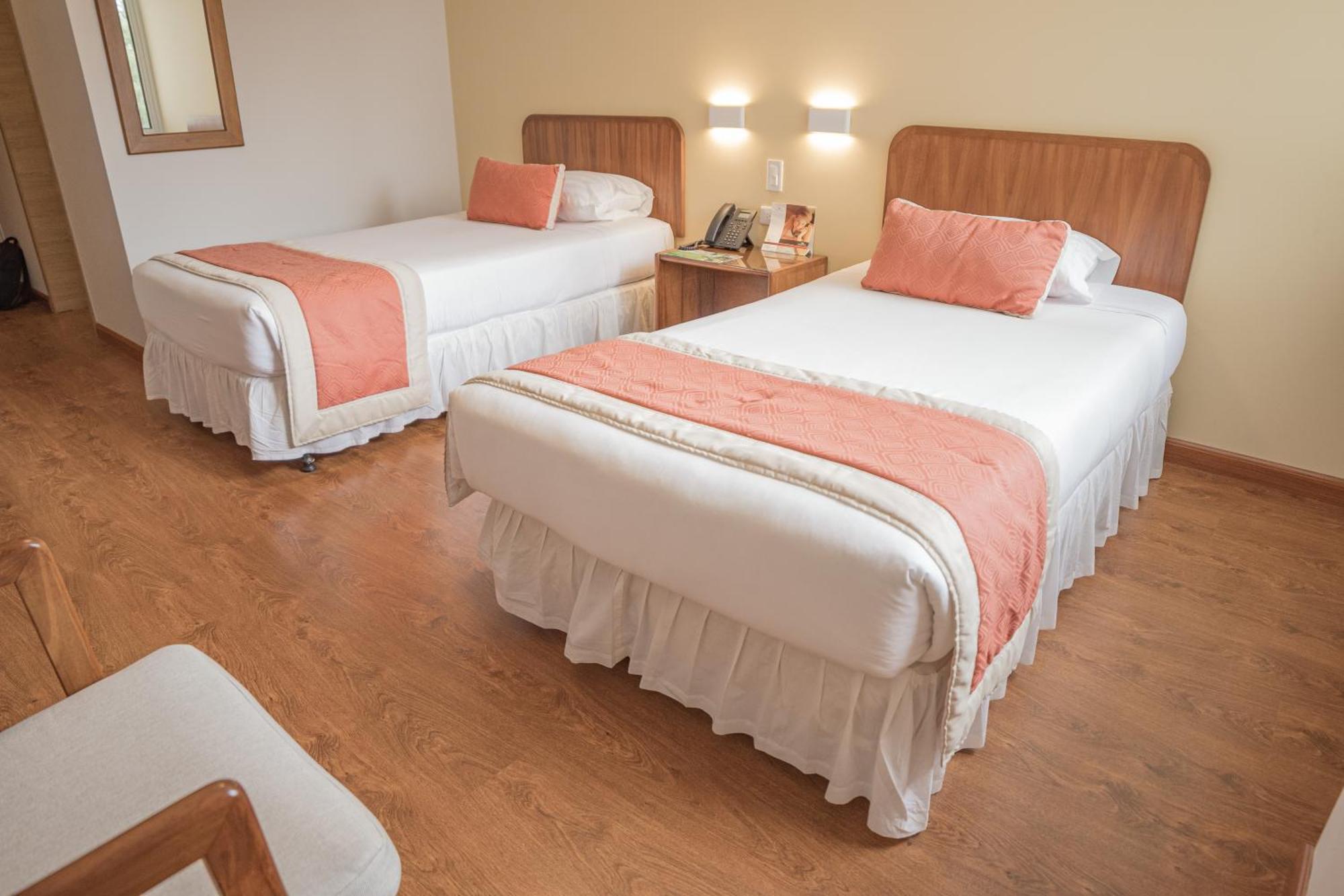 Hotel Амбато Экстерьер фото