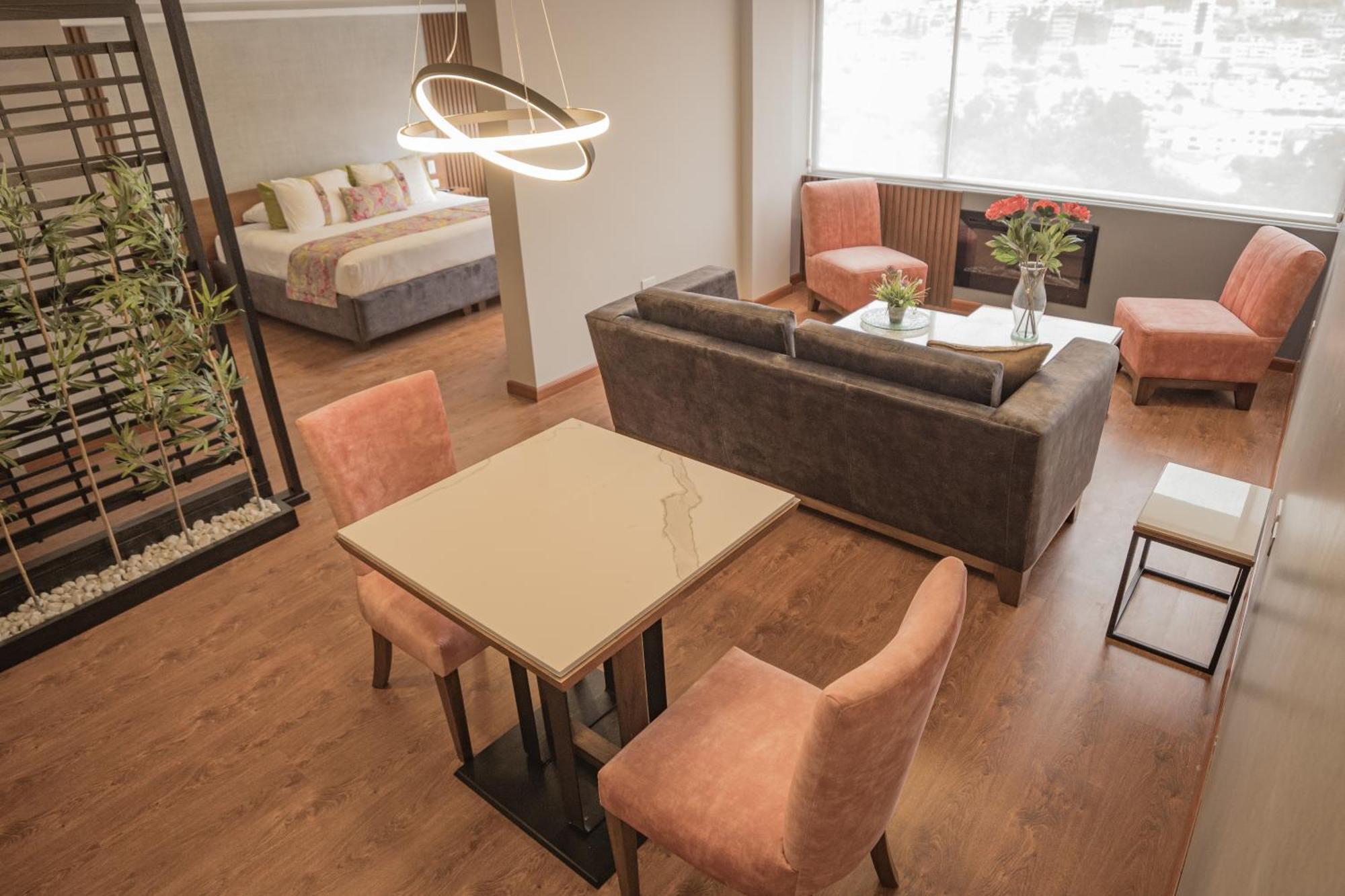 Hotel Амбато Экстерьер фото